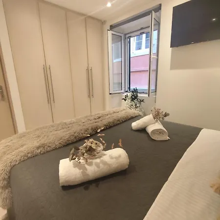 Libra Luxury Maisonette! * Corfu (city)