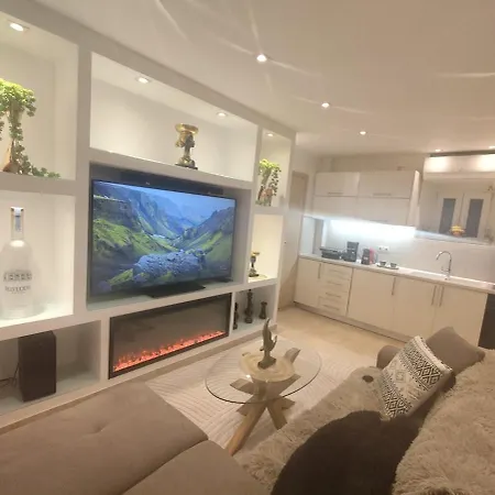 Libra Luxury Maisonette! * Corfu (city)