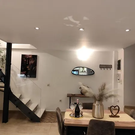 Libra Luxury Maisonette!